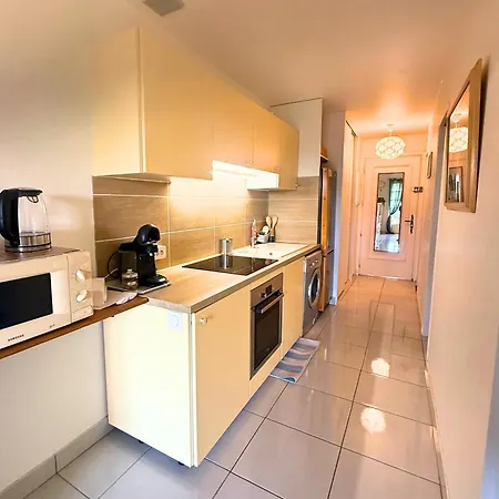 T1 Bis - Le Petit Corail Apartment *